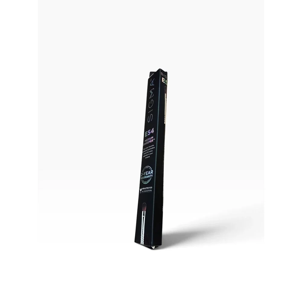 Sigma Beauty E54 Medium Sweeper Brush